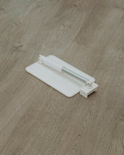 Load image into Gallery viewer, THE SOCIAL STAND